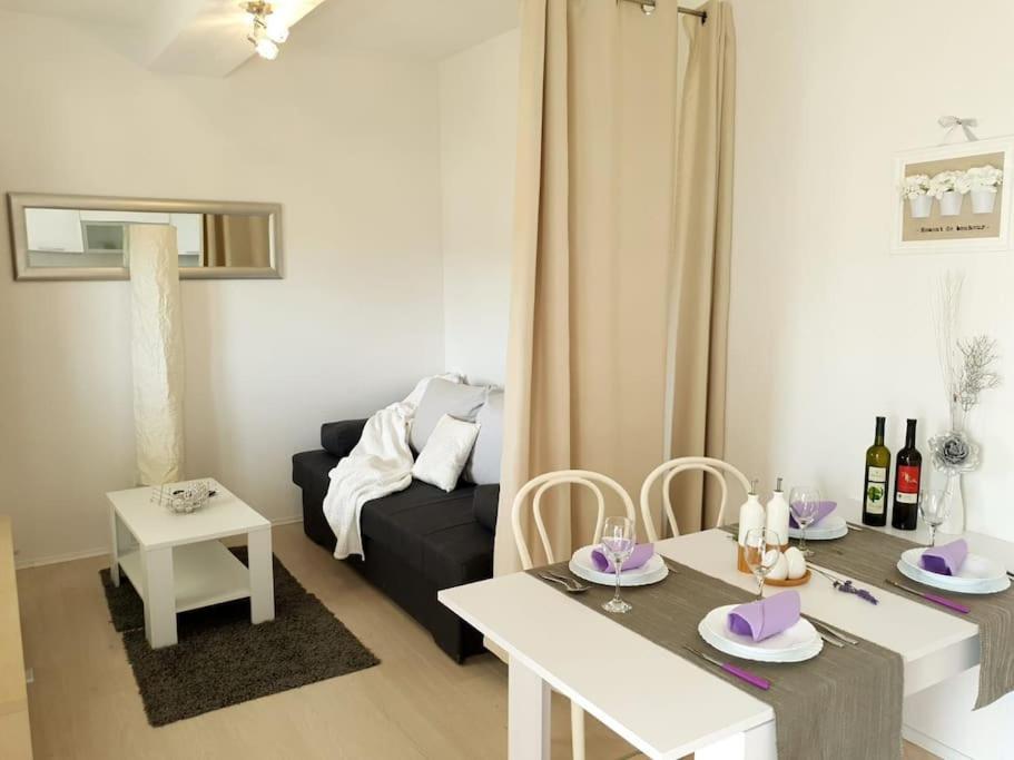 Apartments Regina Bol Luaran gambar